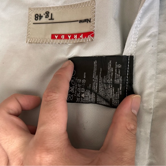 Prada packable rain jacket - Picture 6 of 7